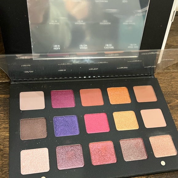 Natasha Denona Lila Eyeshadow Palette - Picture 3 of 7